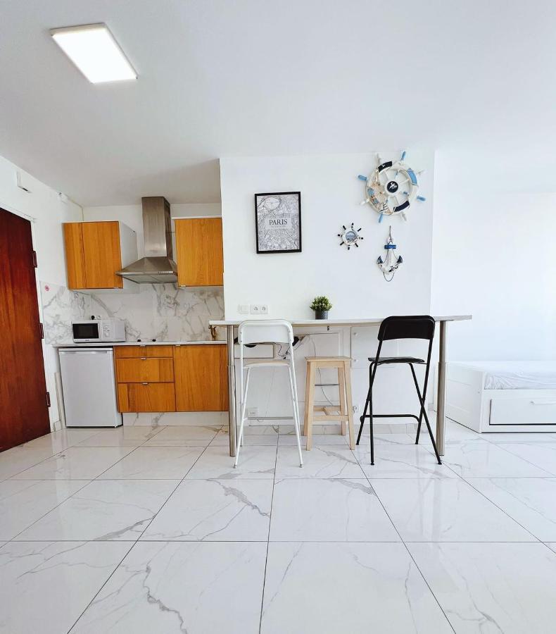 פריז Apartment Near Subway And Supermarket מראה חיצוני תמונה