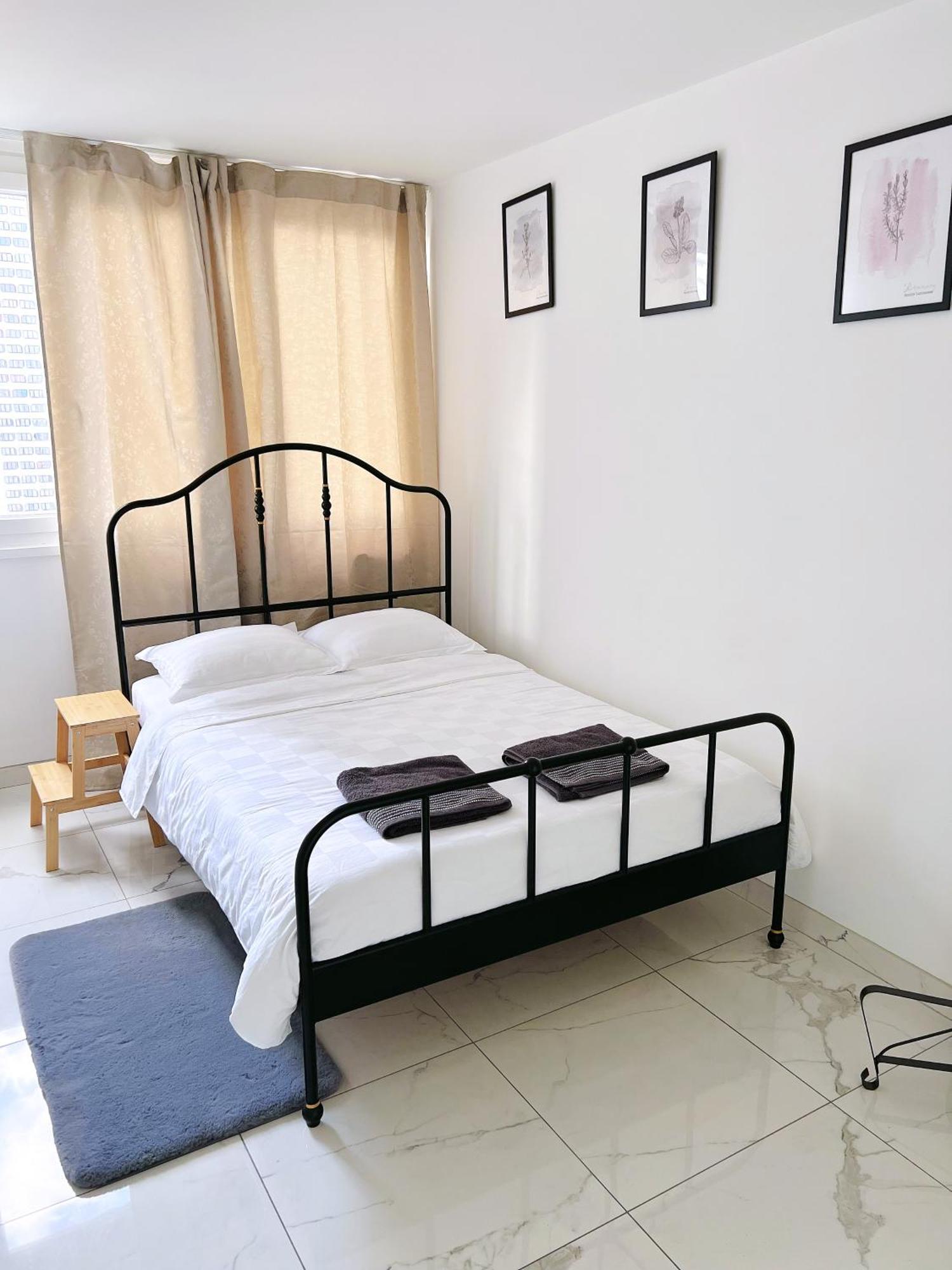 פריז Apartment Near Subway And Supermarket מראה חיצוני תמונה