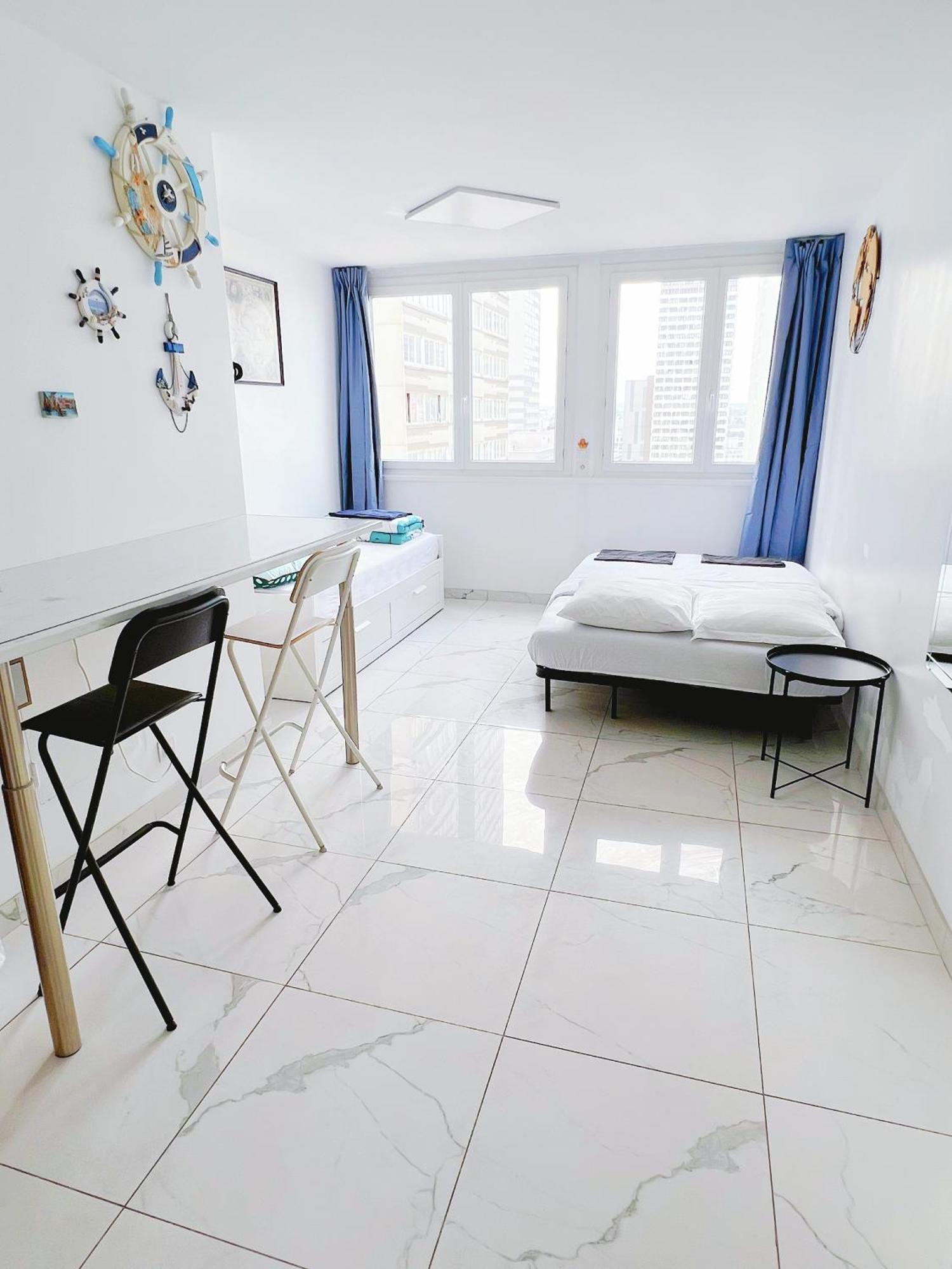 פריז Apartment Near Subway And Supermarket מראה חיצוני תמונה